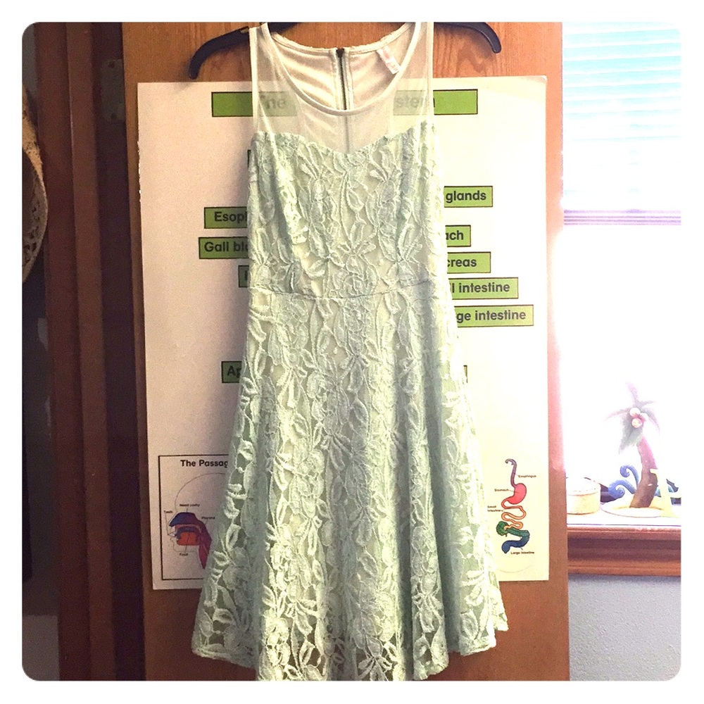 Light mint green dress with lace